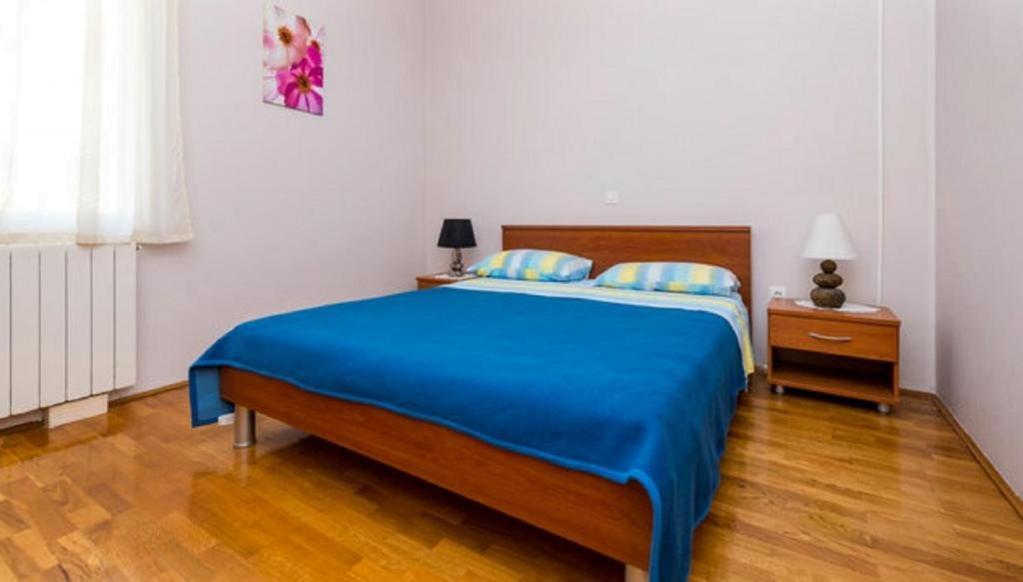 Apartments Violic Затон Екстериор снимка